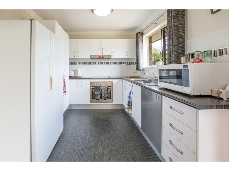 8 Lower Albert Street, Goodna QLD 4300
