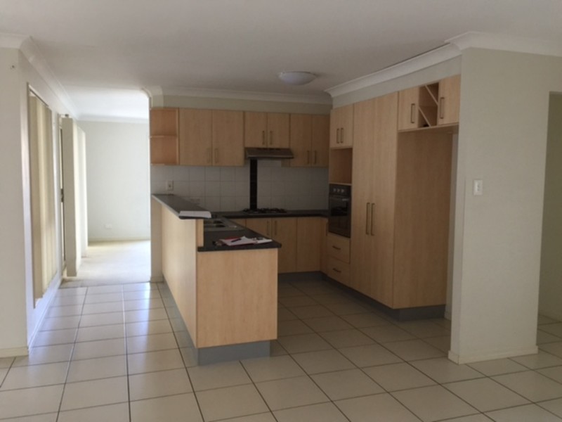 Hillcrest QLD 4118