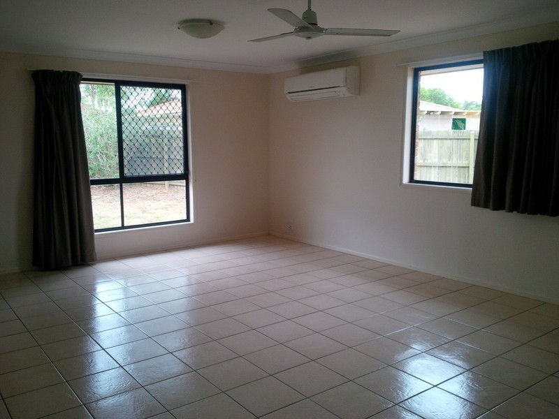 9 Embley Court, Eagleby QLD 4207