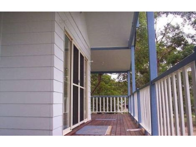 4 Noogie Street, Macleay Island QLD 4184