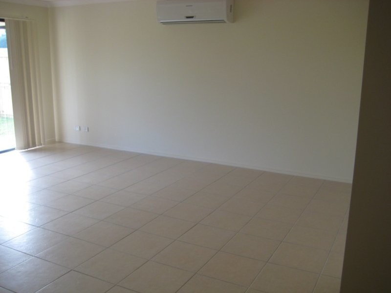 14 Pencarrow Street, Raceview QLD 4305