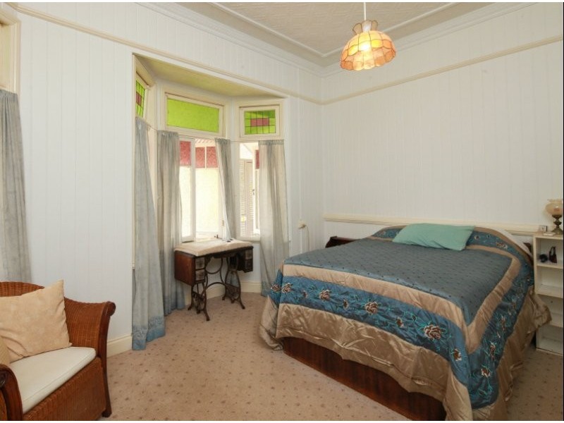 34 Brighton Street, Highgate Hill QLD 4101