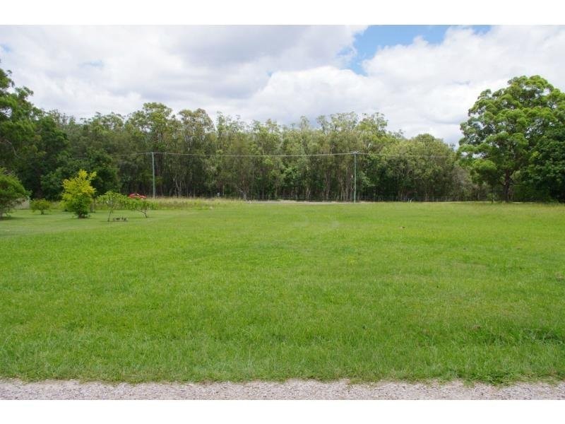 8 Mango Street, Macleay Island QLD 4184