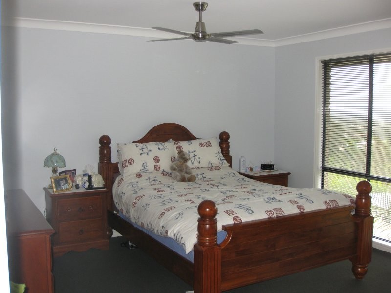 Edens Landing QLD 4207