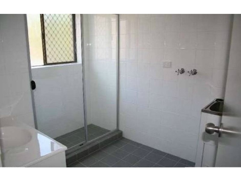 1/70 Hilltop Avenue, Chermside QLD 4032