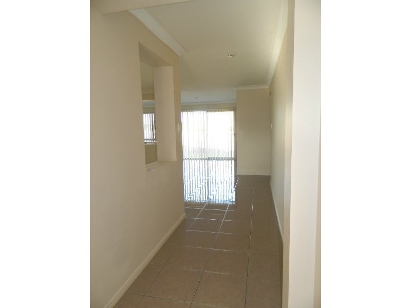 Flinders View QLD 4305