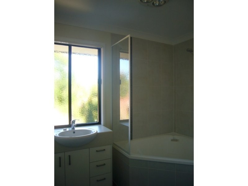 3/118 Samsonvale, Strathpine QLD 4500