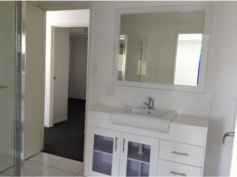 9/1 Slater Avenue, Lawnton QLD 4501