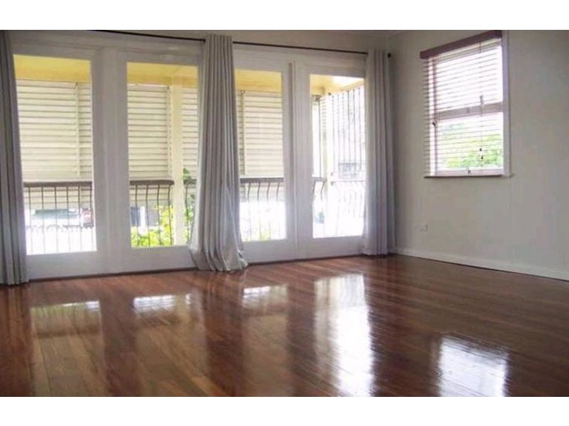 Level 2/2/10 Bloxsom, Kedron QLD 4031