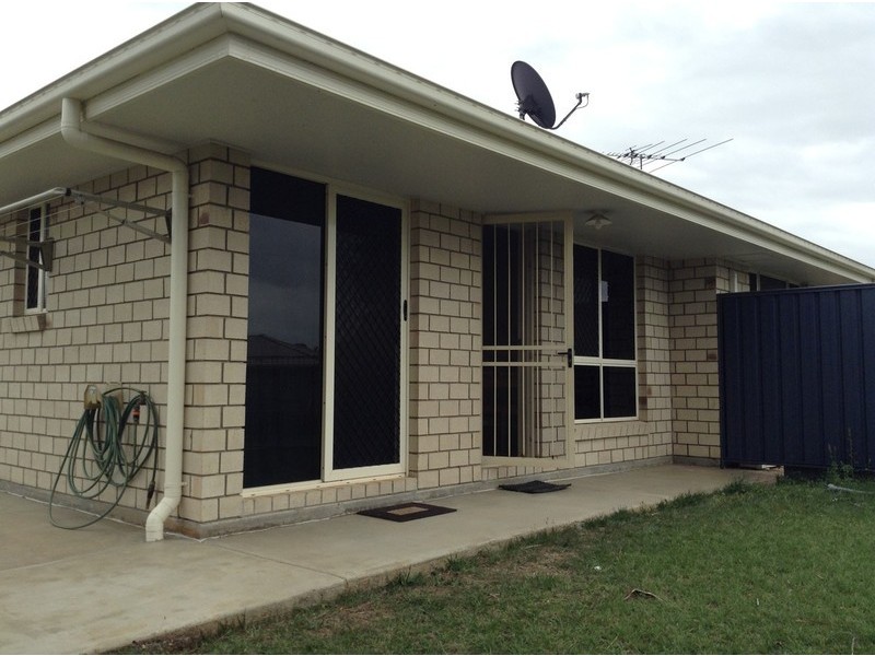 2/28 Spring Road, Kallangur QLD 4503