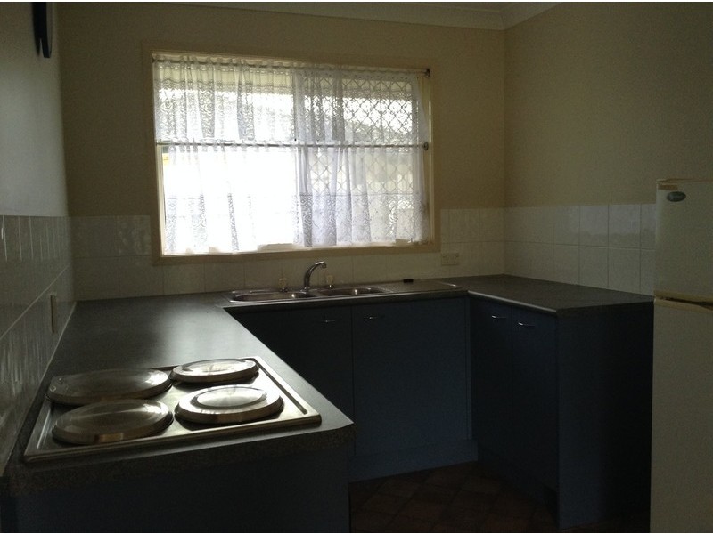 2/28 Spring Road, Kallangur QLD 4503