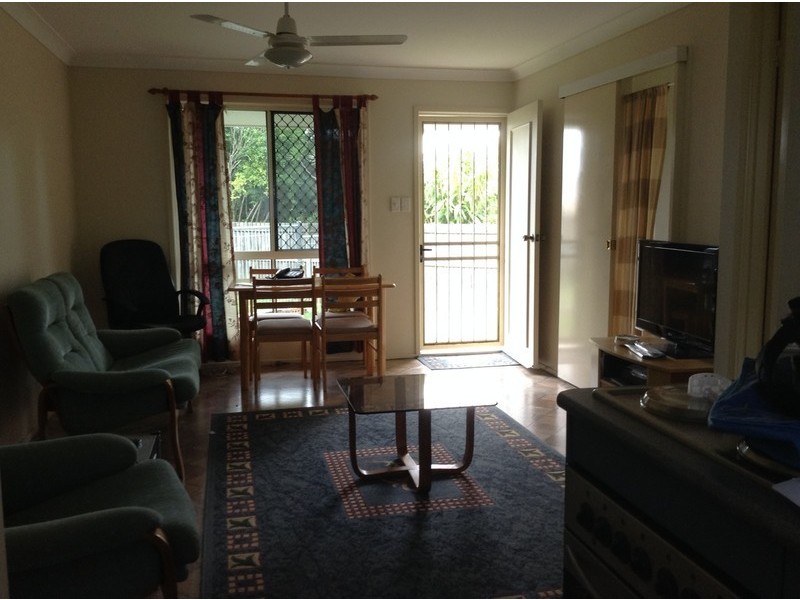 2/28 Spring Road, Kallangur QLD 4503