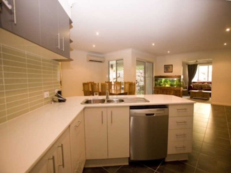 34 Bella Street, Cashmere QLD 4500