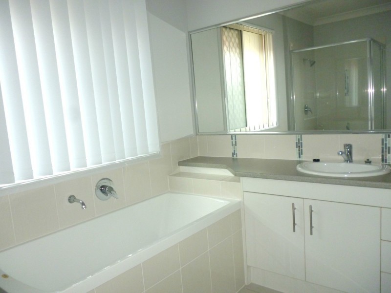 7 Ravenbourne Street, Fitzgibbon QLD 4018