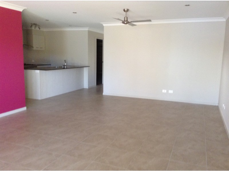 10 Riverpilly Court, Morayfield QLD 4506