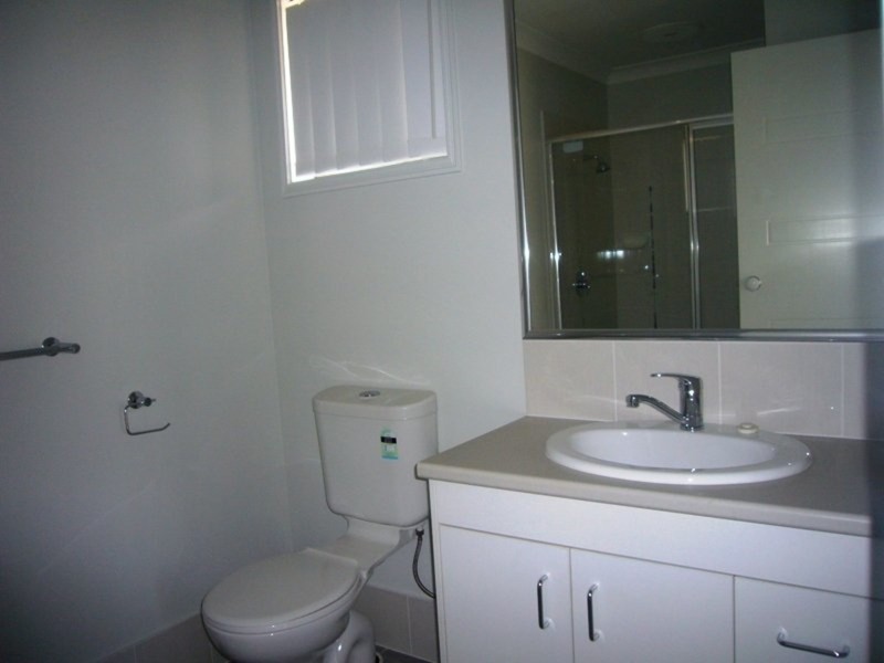 12 Ravenbourne Street, Fitzgibbon QLD 4018