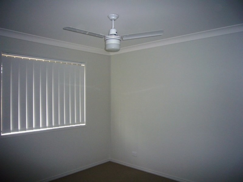 12 Ravenbourne Street, Fitzgibbon QLD 4018