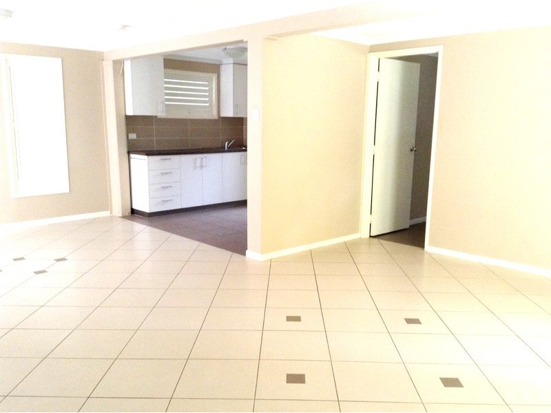 12 Woodbury, Bray Park QLD 4500