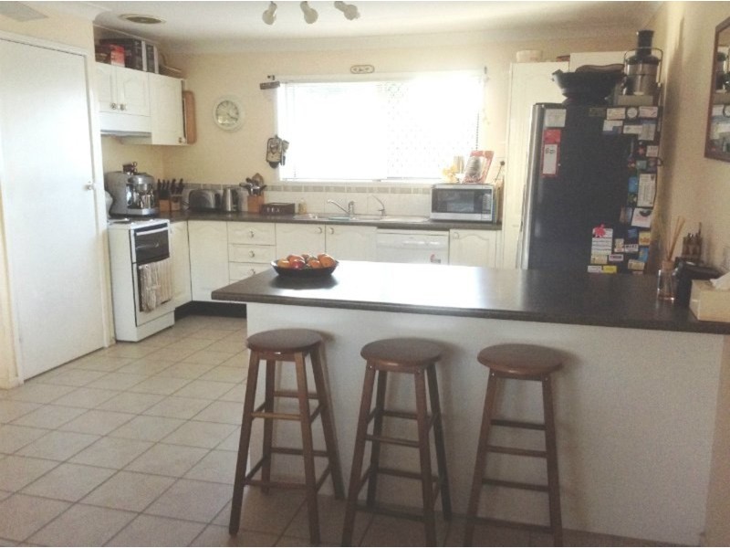 12 Devoran Street, Albany Creek QLD 4035