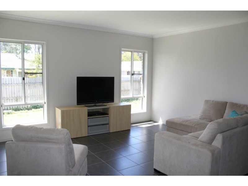 15 Admiralty Circuit, Lawnton QLD 4501