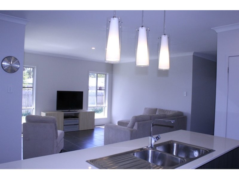 15 Admiralty Circuit, Lawnton QLD 4501