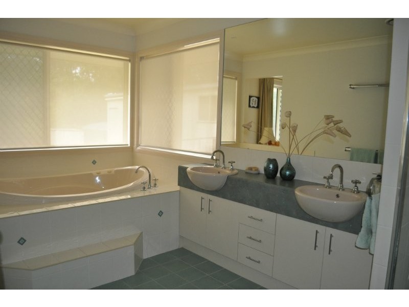 Warner QLD 4500