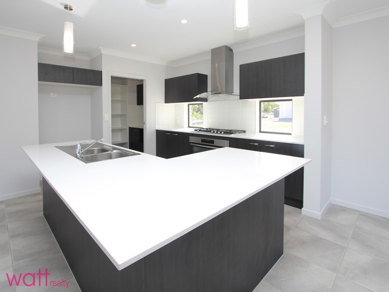 35 Centurion Circuit, Warner QLD 4500