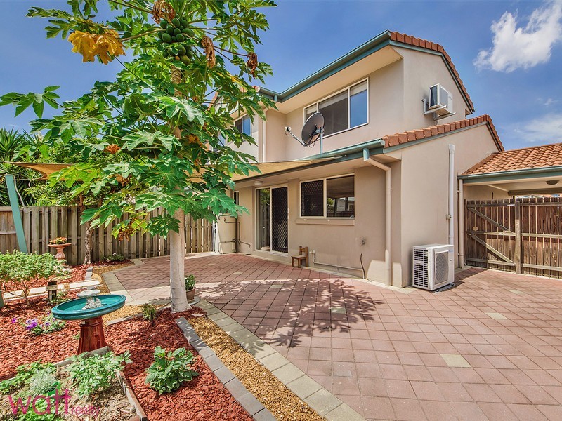 2/319 St Vincents Road, Banyo QLD 4014