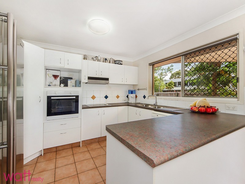 2/319 St Vincents Road, Banyo QLD 4014