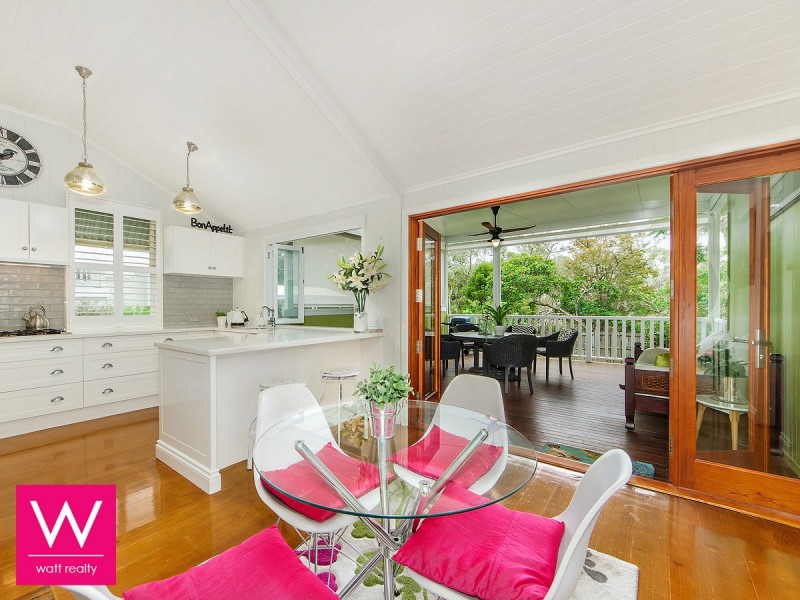 79 Palm Avenue, Shorncliffe QLD 4017