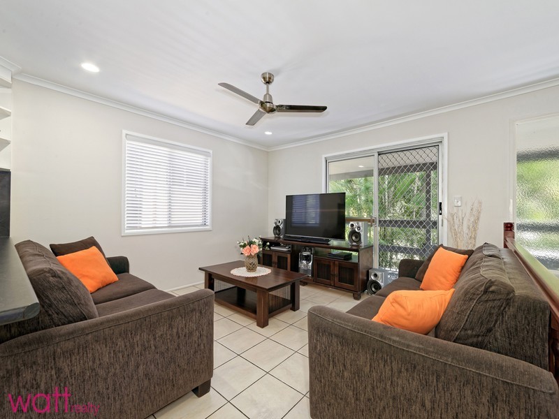 40 Folkstone Avenue, Albany Creek QLD 4035