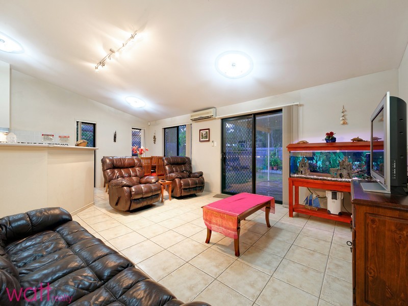 8 Manor Street, Taigum QLD 4018