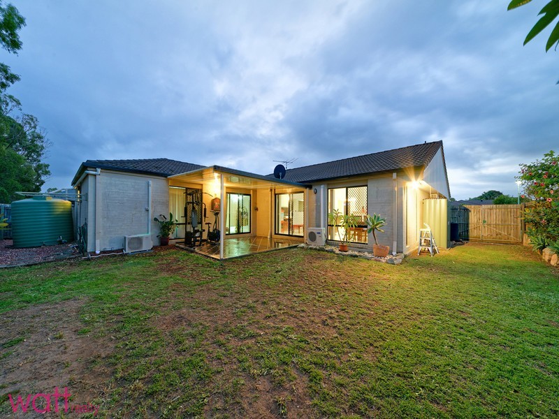 8 Manor Street, Taigum QLD 4018