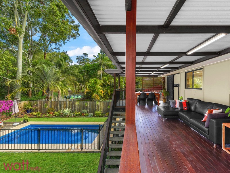22 Folkstone Avenue, Albany Creek QLD 4035