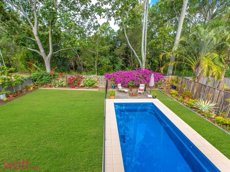22 Folkstone Avenue, Albany Creek QLD 4035