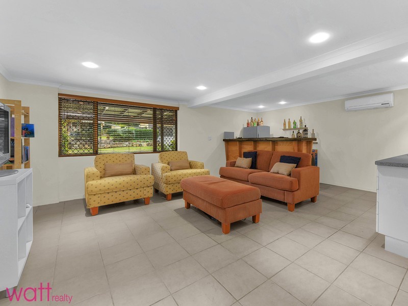 22 Folkstone Avenue, Albany Creek QLD 4035