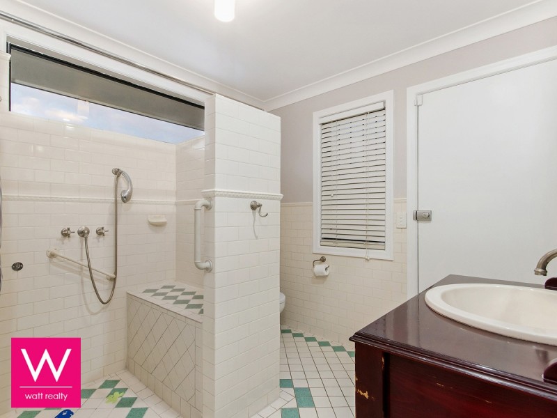 168 Rode Road, Wavell Heights QLD 4012