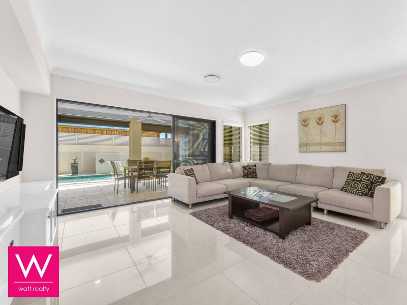 11 Leo Place, Bridgeman Downs QLD 4035