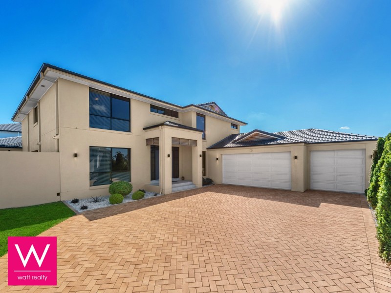 11 Leo Place, Bridgeman Downs QLD 4035