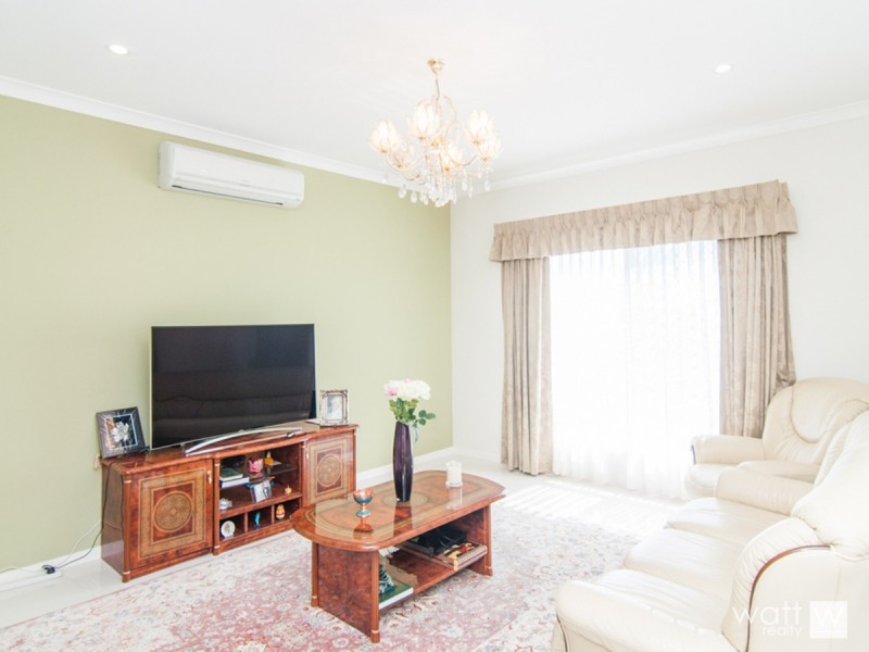 570 Roghan Road, Fitzgibbon QLD 4018