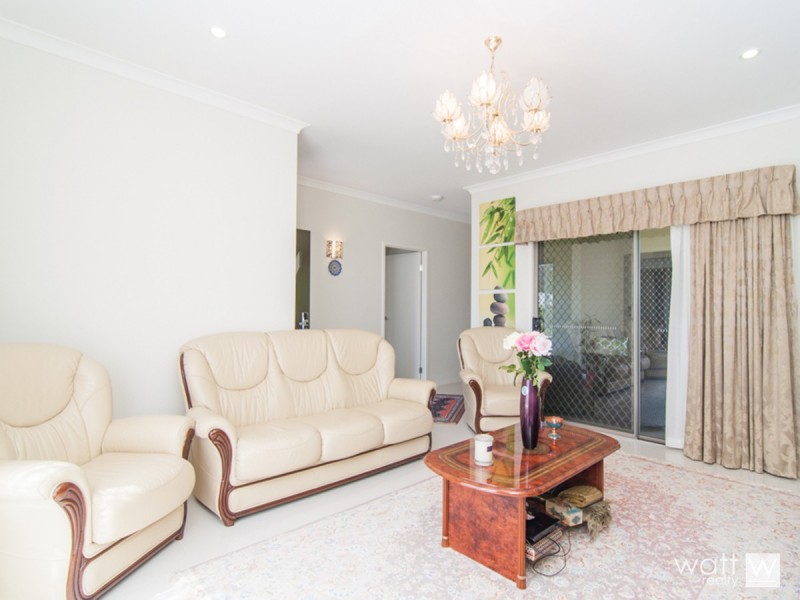 570 Roghan Road, Fitzgibbon QLD 4018