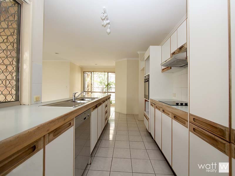 17 Daniel Drive, Albany Creek QLD 4035