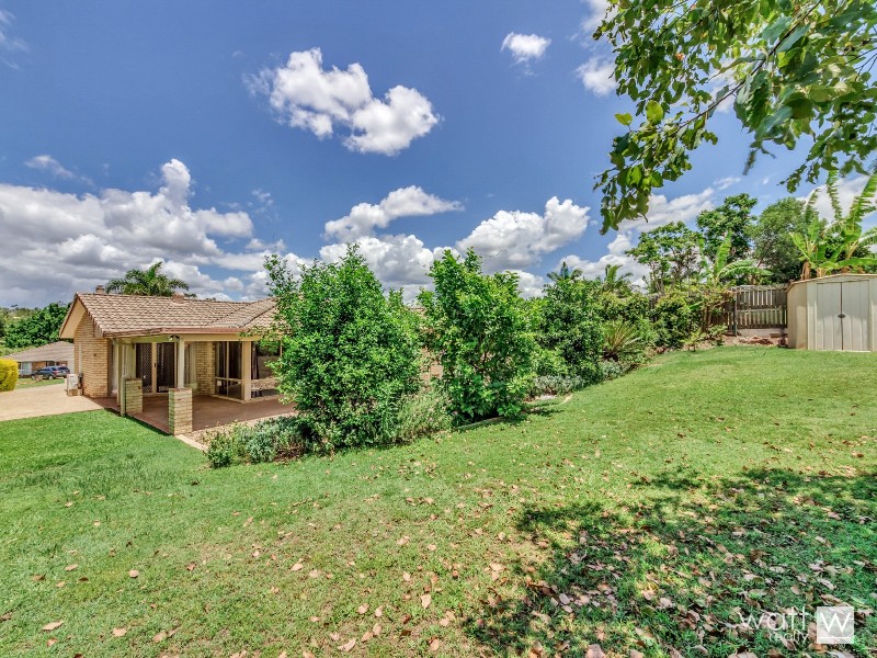 24 Queen Elizabeth Drive, Eatons Hill QLD 4037
