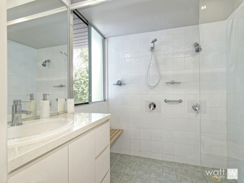 32 Chartwell Street, Aspley QLD 4034