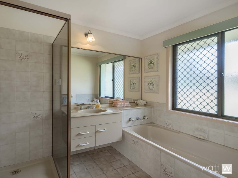 10 Laar Crescent, Boondall QLD 4034