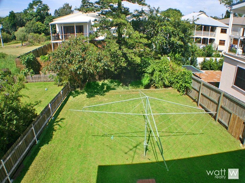 31 Lewis Street, Clayfield QLD 4011