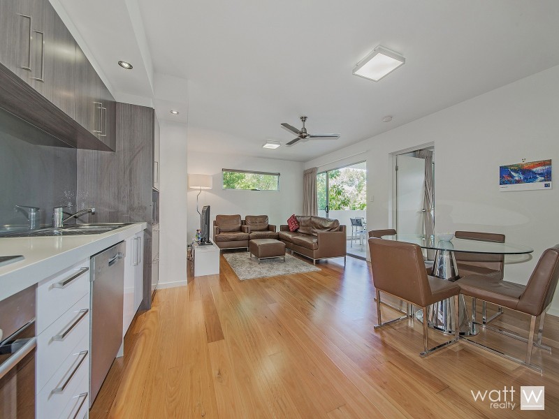 1/12 Barramul Street, Bulimba QLD 4171