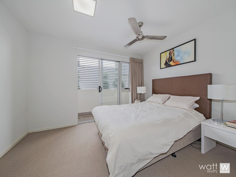1/12 Barramul Street, Bulimba QLD 4171