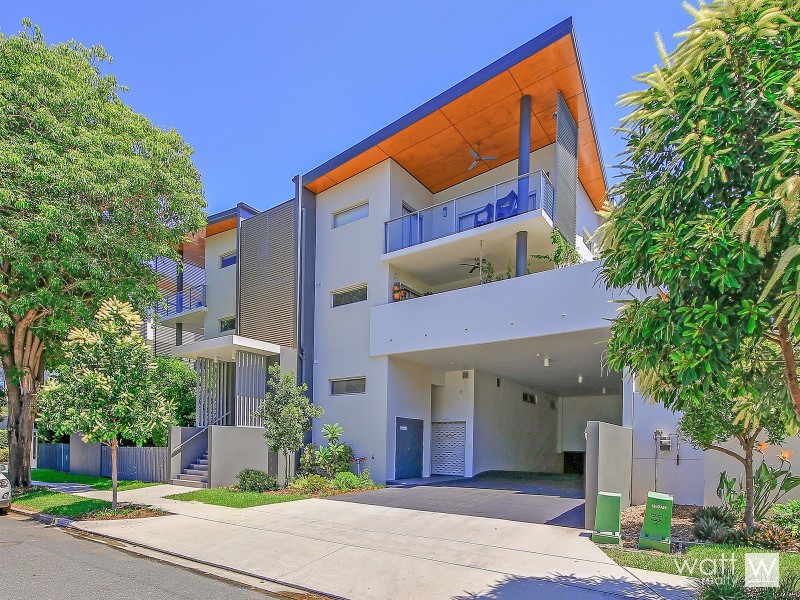 1/12 Barramul Street, Bulimba QLD 4171