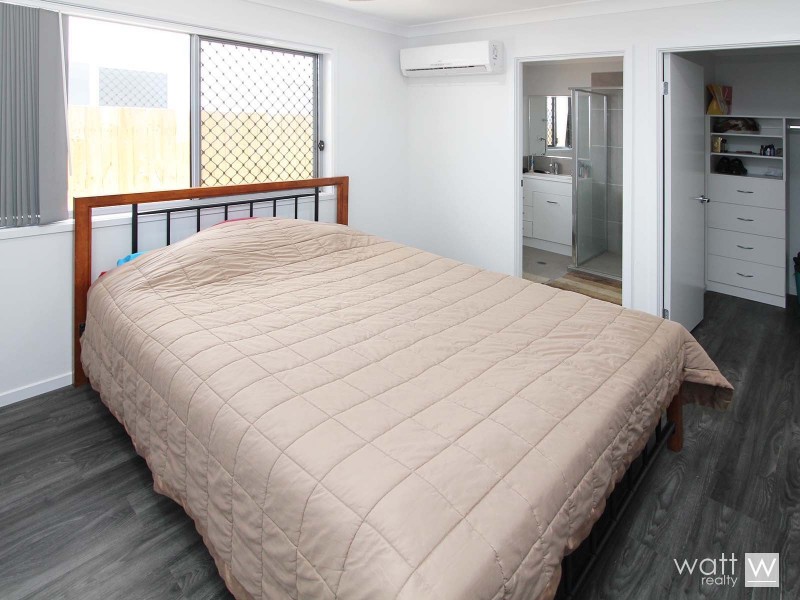 2/45 Jones Street, Rothwell QLD 4022
